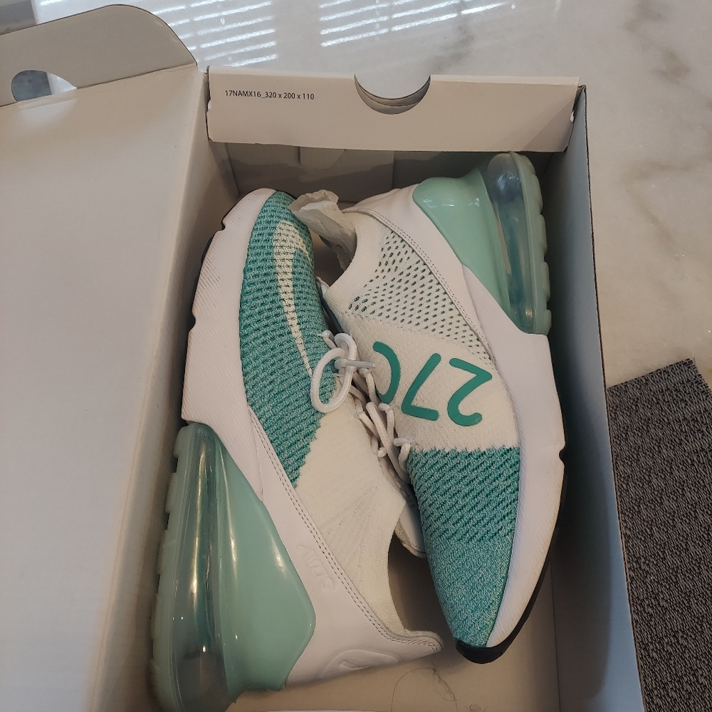 Women's Air Max 270